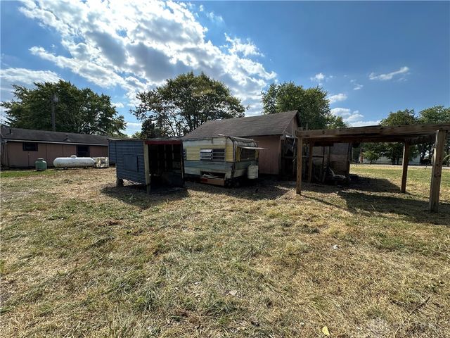 2960 N Diamond Mill Road, Dayton, OH 45426