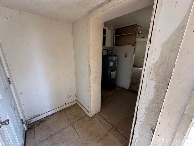 2960 N Diamond Mill Road, Dayton, OH 45426