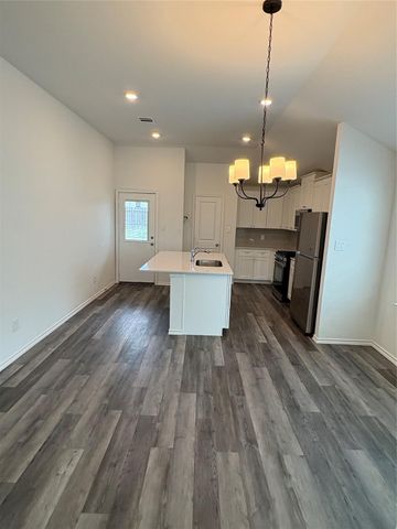94 County Road 5102 A, Cleveland, TX 77327