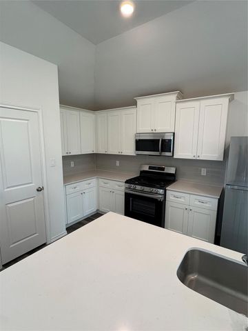 94 County Road 5102 A, Cleveland, TX 77327