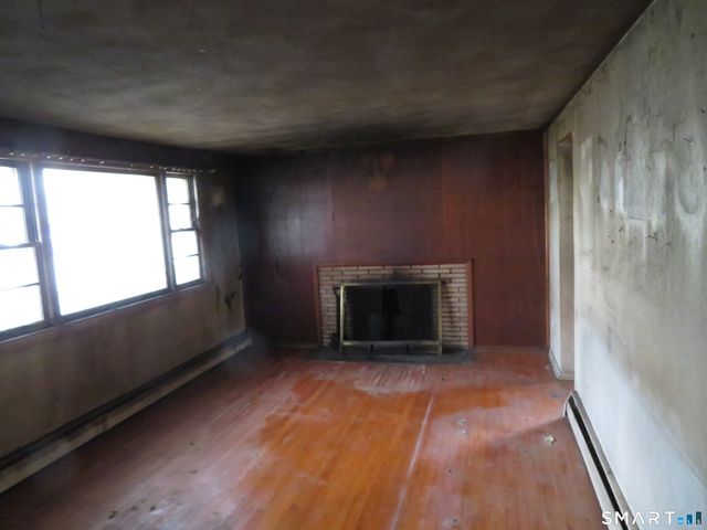 130 Woodland Street, Manchester, CT 06042