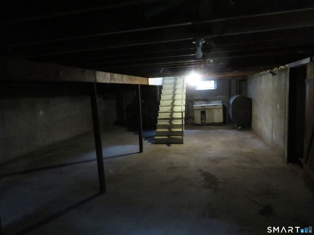 130 Woodland Street, Manchester, CT 06042