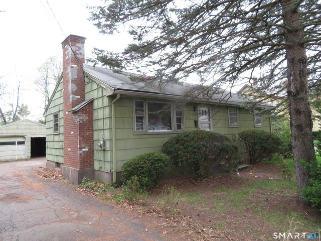 130 Woodland Street, Manchester, CT 06042