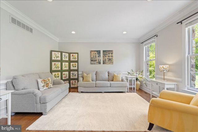 104 PICKWICK DR, Doylestown, PA 18901