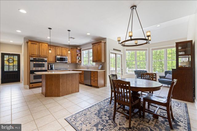 104 PICKWICK DR, Doylestown, PA 18901
