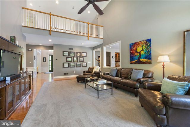 104 PICKWICK DR, Doylestown, PA 18901