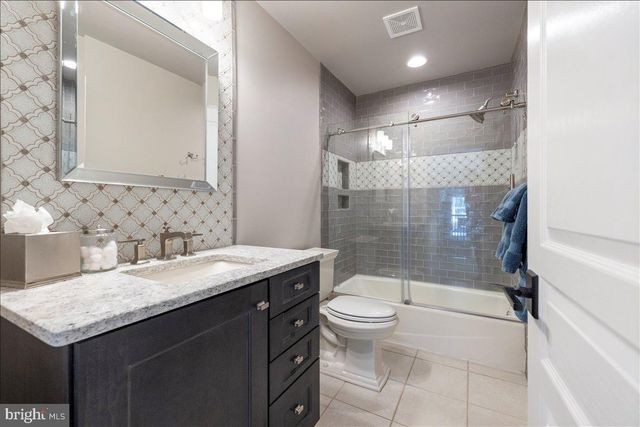 104 PICKWICK DR, Doylestown, PA 18901