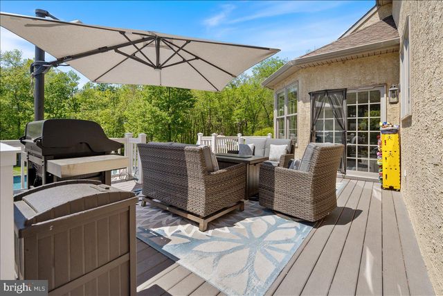 104 PICKWICK DR, Doylestown, PA 18901