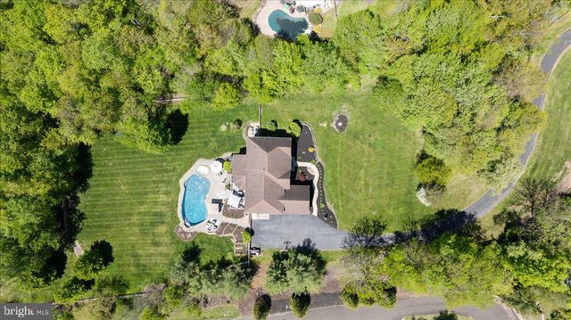 104 PICKWICK DR, Doylestown, PA 18901