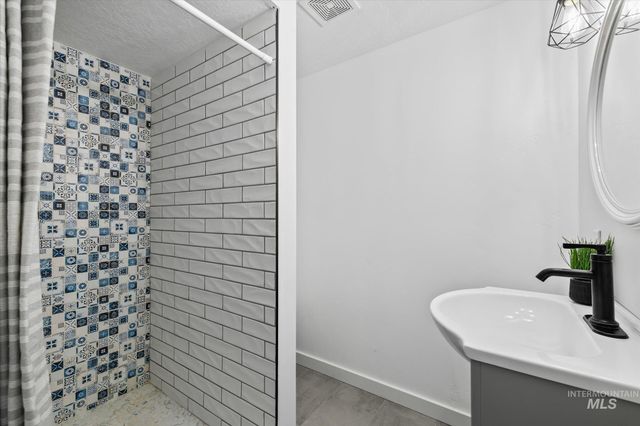 12170 Chinden Ridge, Boise, ID 83714