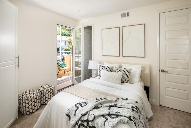 118 Minaret Avenue, Mountain View, CA 94043