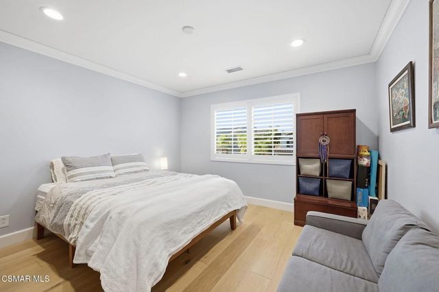 3358 Crossland Street, Thousand Oaks, CA 91362