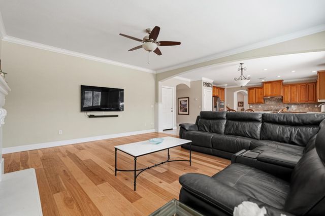 3210 Lori Ct, Roseville, CA 95747