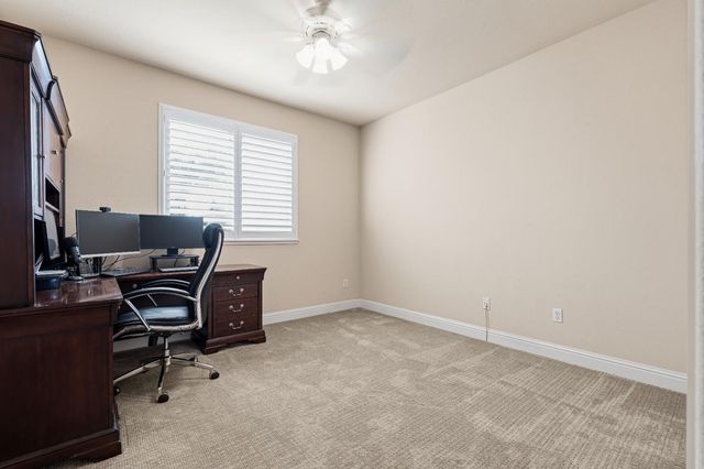 3210 Lori Ct, Roseville, CA 95747