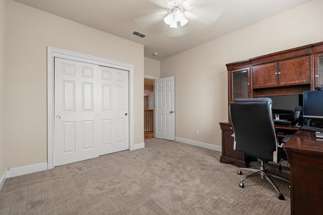 3210 Lori Ct, Roseville, CA 95747