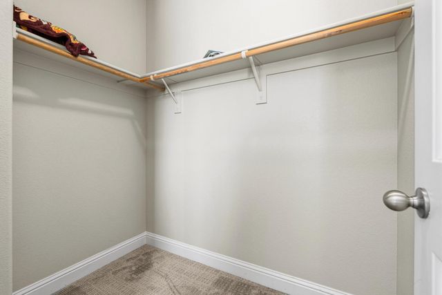 3210 Lori Ct, Roseville, CA 95747