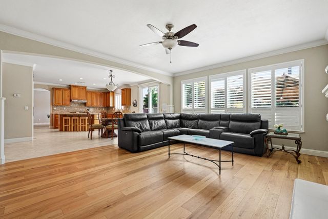 3210 Lori Ct, Roseville, CA 95747