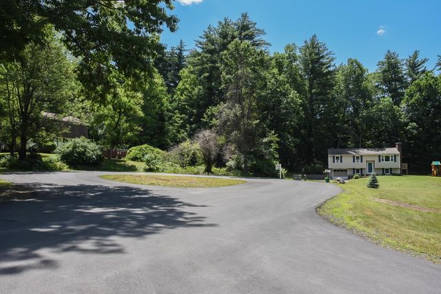 3 Greenleaf Street, Merrimack, NH 03054