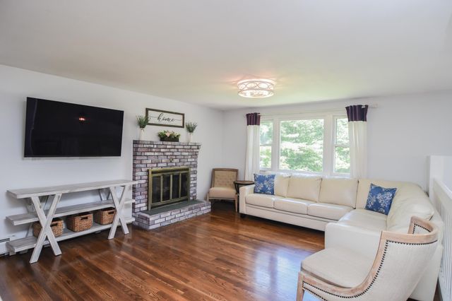 3 Greenleaf Street, Merrimack, NH 03054