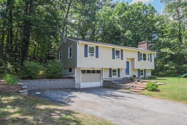 3 Greenleaf Street, Merrimack, NH 03054
