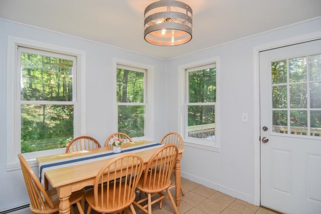 3 Greenleaf Street, Merrimack, NH 03054