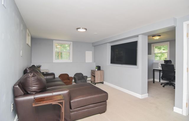 3 Greenleaf Street, Merrimack, NH 03054