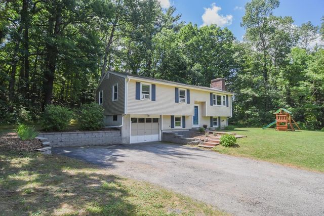 3 Greenleaf Street, Merrimack, NH 03054