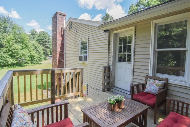 3 Greenleaf Street, Merrimack, NH 03054