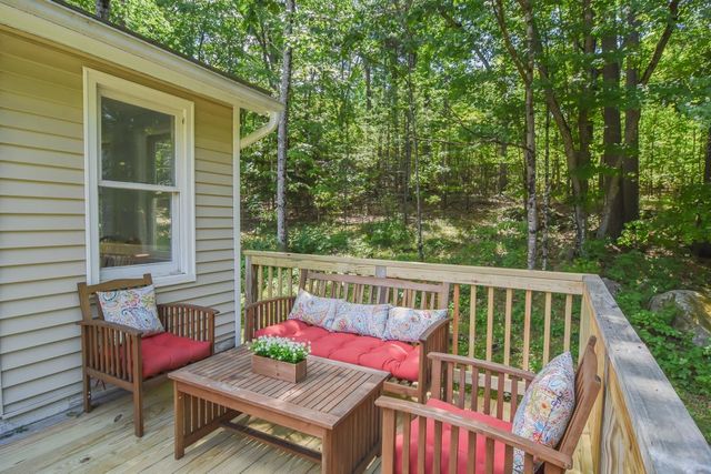 3 Greenleaf Street, Merrimack, NH 03054