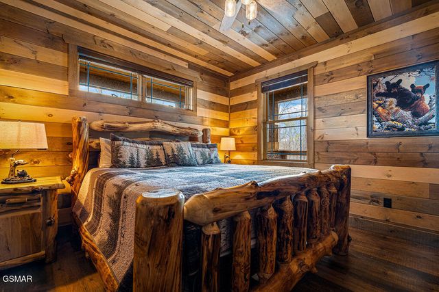 2011 Turkey Creek Way, Pigeon Forge, TN 37862