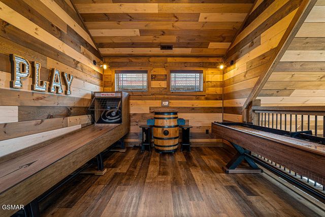 2011 Turkey Creek Way, Pigeon Forge, TN 37862