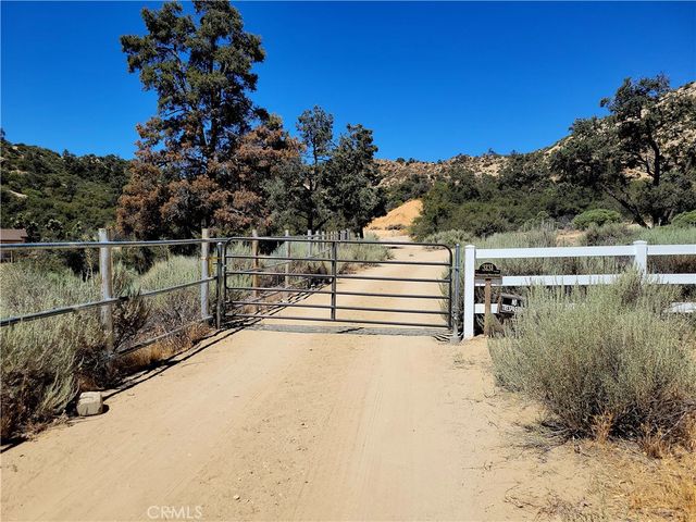 3131 Whispering Pines Rd, Pinon Hills, CA 92397