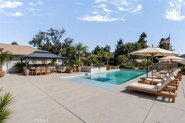 13582 Oak Hill Court, Yucaipa, CA 92399