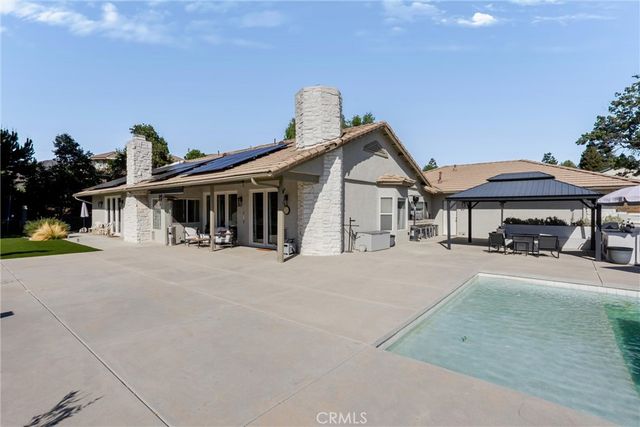 13582 Oak Hill Court, Yucaipa, CA 92399