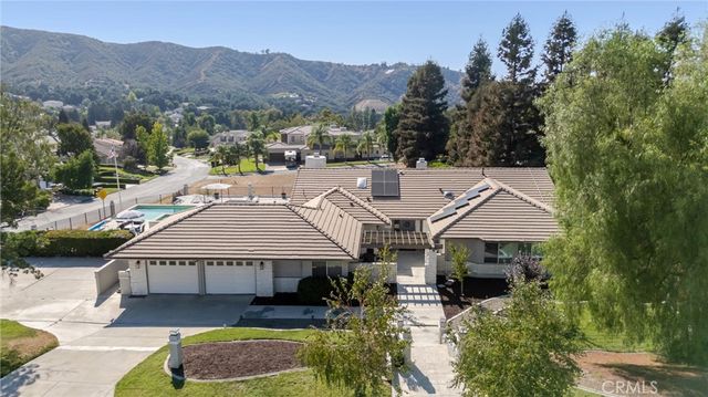 13582 Oak Hill Court, Yucaipa, CA 92399