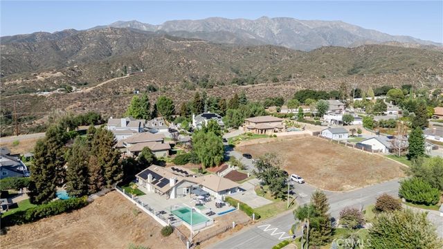 13582 Oak Hill Court, Yucaipa, CA 92399