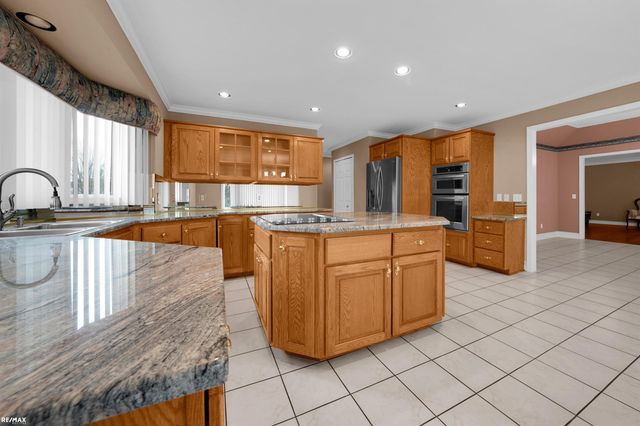 14155 Glenwood Drive, Shelby Twp, MI 48315