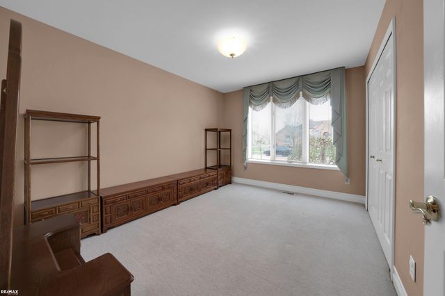 14155 Glenwood Drive, Shelby Twp, MI 48315
