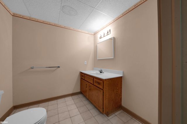 14155 Glenwood Drive, Shelby Twp, MI 48315