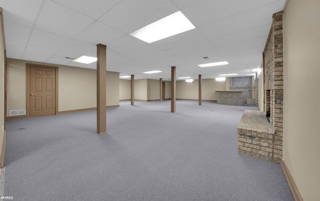 14155 Glenwood Drive, Shelby Twp, MI 48315