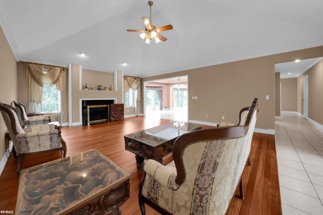 14155 Glenwood Drive, Shelby Twp, MI 48315