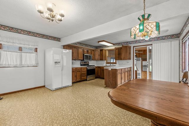 823 Oakwood Drive, Anoka, MN 55303