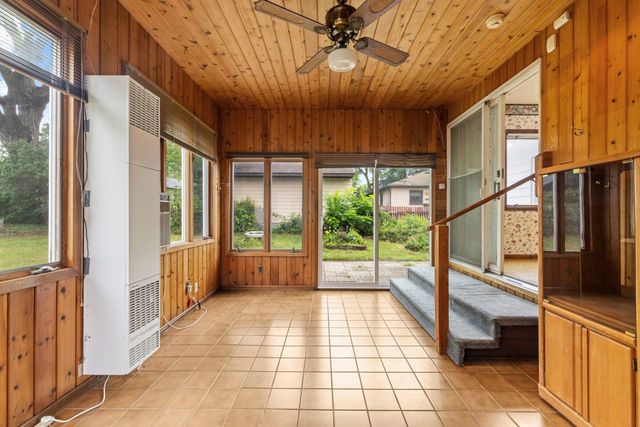 823 Oakwood Drive, Anoka, MN 55303