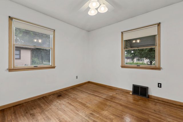 823 Oakwood Drive, Anoka, MN 55303