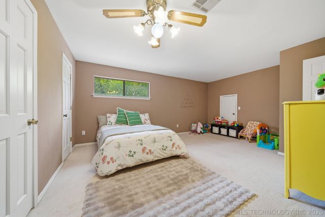 18422 E 92nd Street North, Owasso, OK 74055