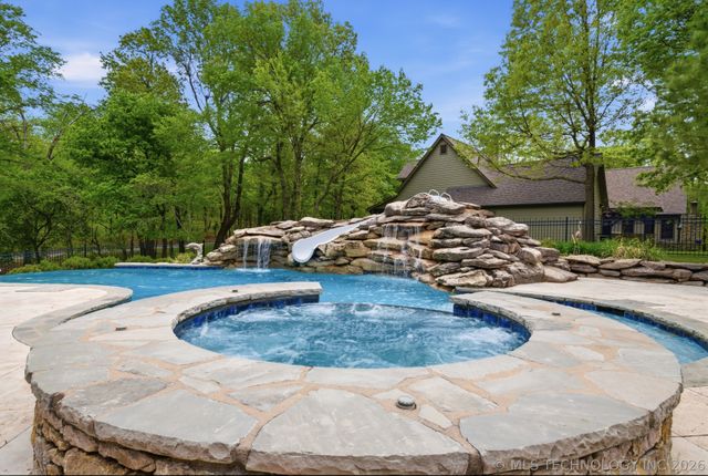 18422 E 92nd Street North, Owasso, OK 74055