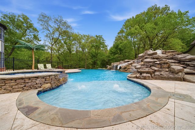 18422 E 92nd Street North, Owasso, OK 74055