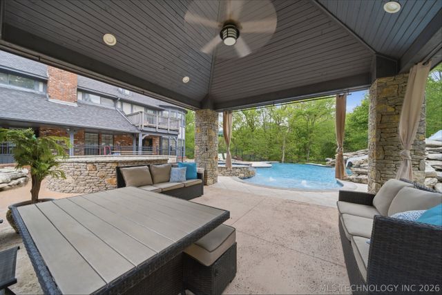 18422 E 92nd Street North, Owasso, OK 74055