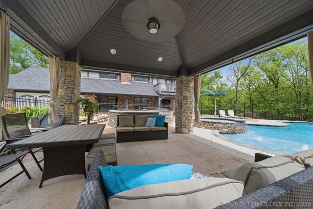 18422 E 92nd Street North, Owasso, OK 74055