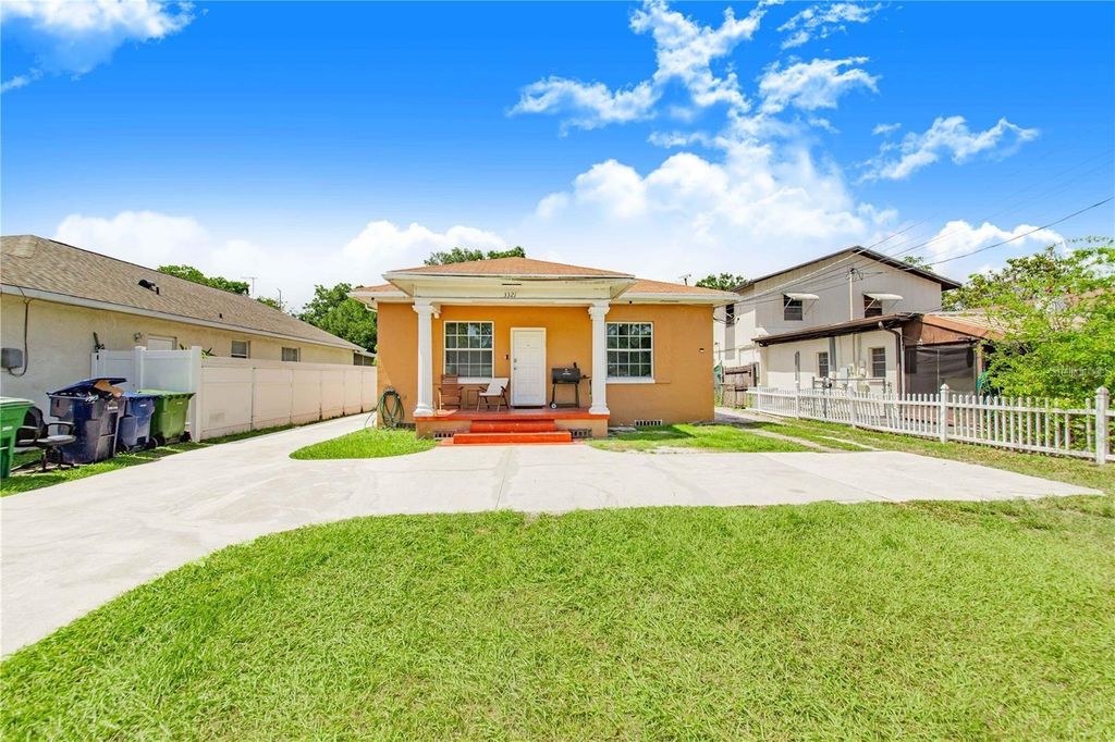 3321 W WOODLAWN AVENUE, Tampa, FL 33607